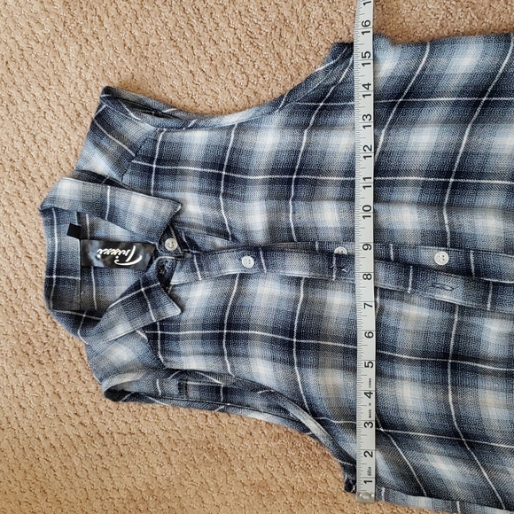 TRIXXI Long Western Plaid vest - Picture 4 of 7